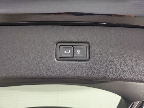 Certified 2021 Audi Q7 2.0T Premium Plus w/ Premium Plus Package image 22