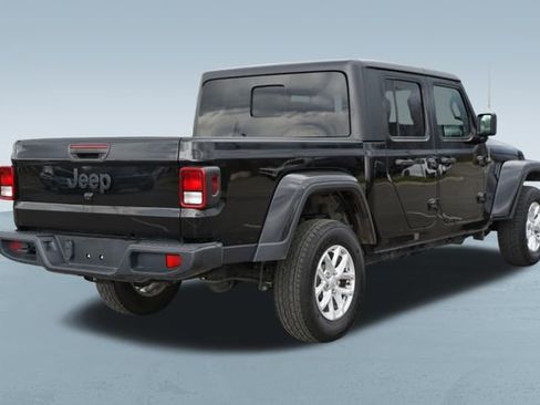Used 2023 Jeep Gladiator Sport image 9