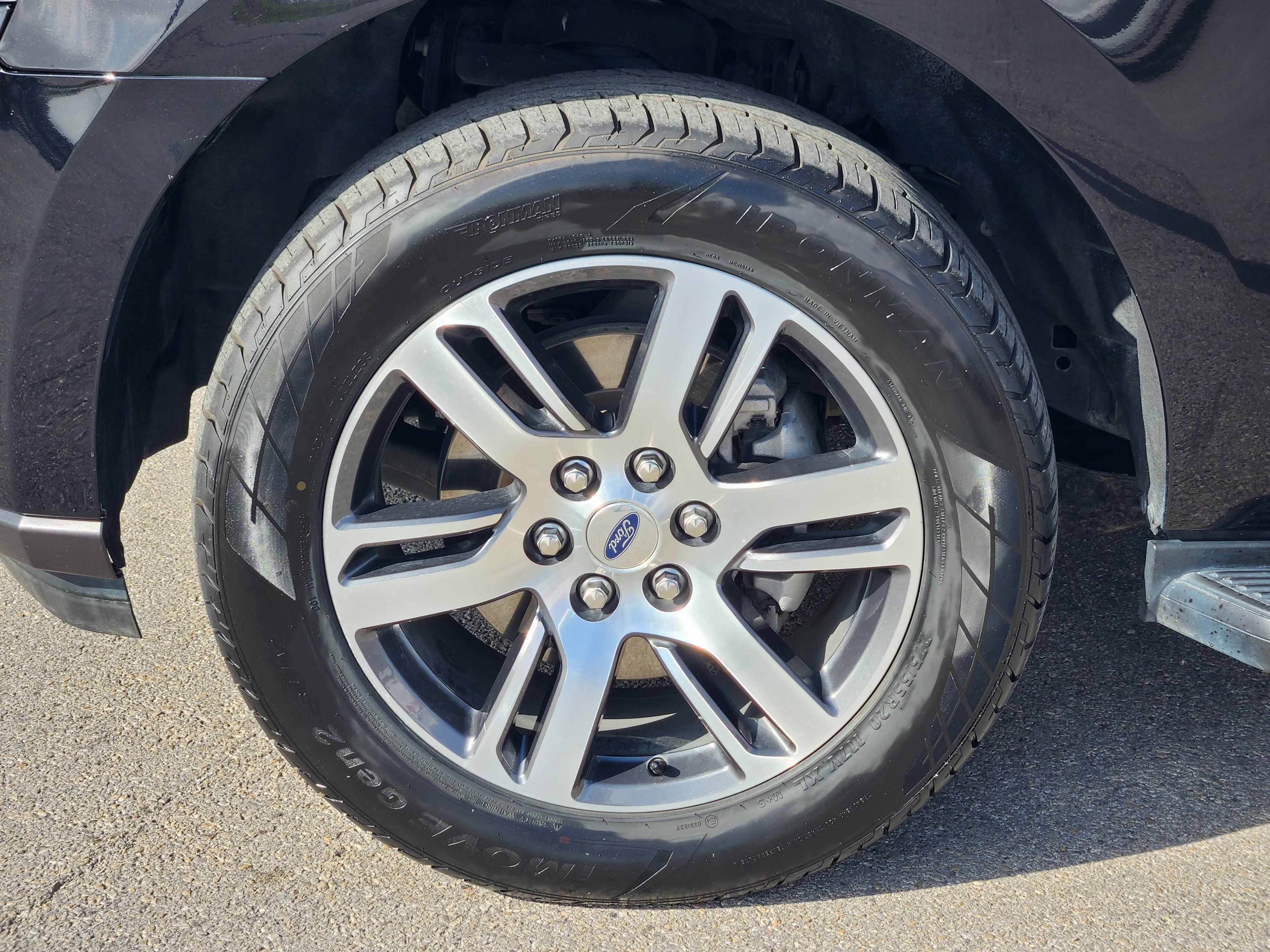 Used 2024 Ford Expedition Max Limited AWD/4WD image 10