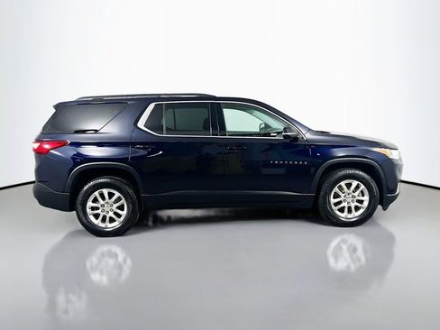 Used 2020 Chevrolet Traverse LT w/ Driver Confidence II Package image 4