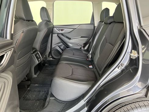 Used 2019 Subaru Forester Premium AWD/4WD image 27