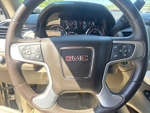 Used 2015 GMC Yukon SLT w/ Open Road Package AWD/4WD image 18