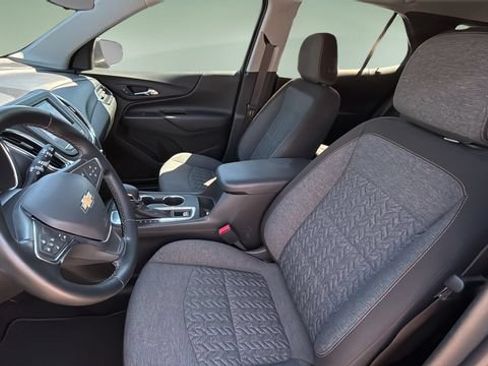 Used 2024 Chevrolet Equinox LT FWD image 18