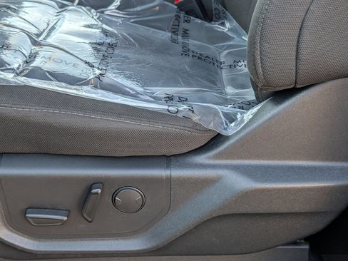 Used 2019 Ford F150 XLT w/ Equipment Group 302A Luxury image 12