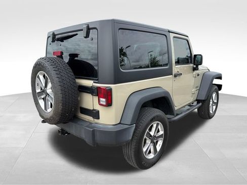 Used 2018 Jeep Wrangler Sport w/ Connectivity Group AWD/4WD image 7