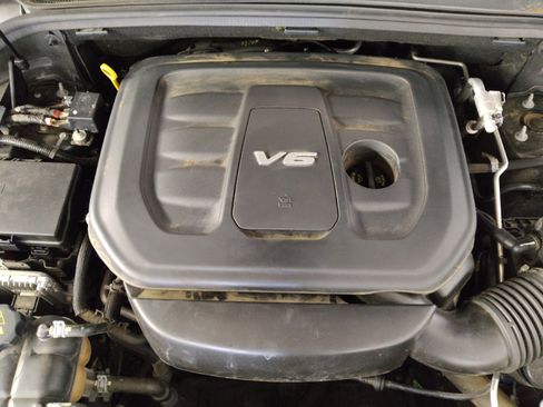 Used 2019 Jeep Grand Cherokee Laredo w/ Security & Convenience Group RWD image 30