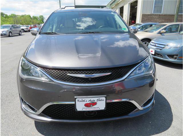 Used 2019 Chrysler Pacifica Limited FWD image 36