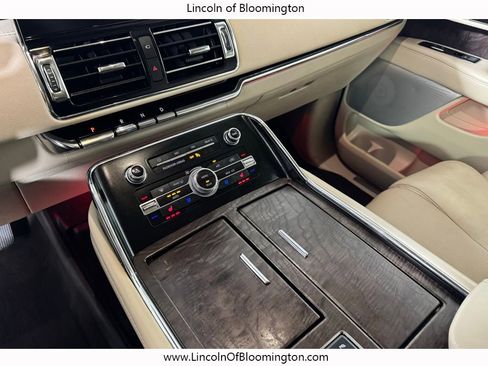 Used 2020 Lincoln Navigator L Reserve w/ Luxury Package image 28