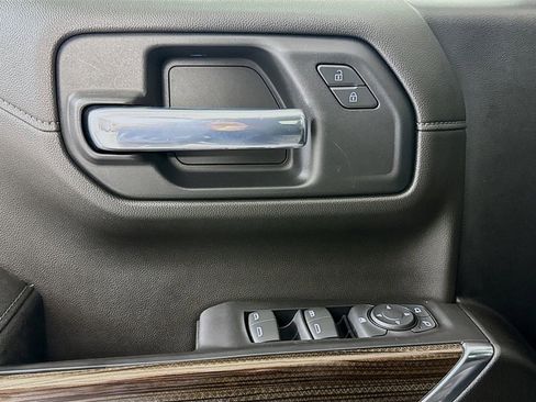 Used 2021 Chevrolet Silverado 1500 RST w/ Z71 Off-Road Package image 17