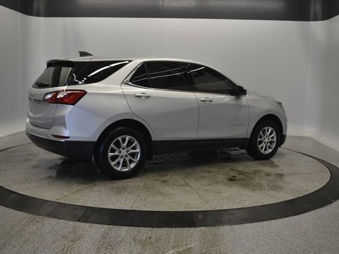 Used 2020 Chevrolet Equinox LT image 11