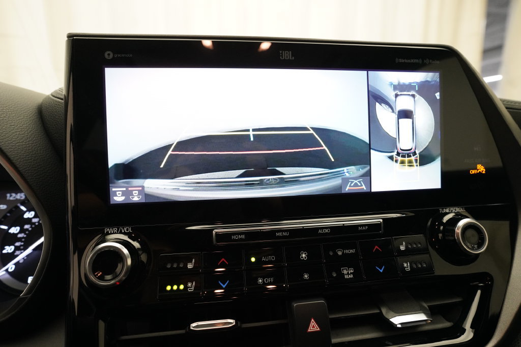 Used 2021 Toyota Highlander Limited AWD/4WD image 20