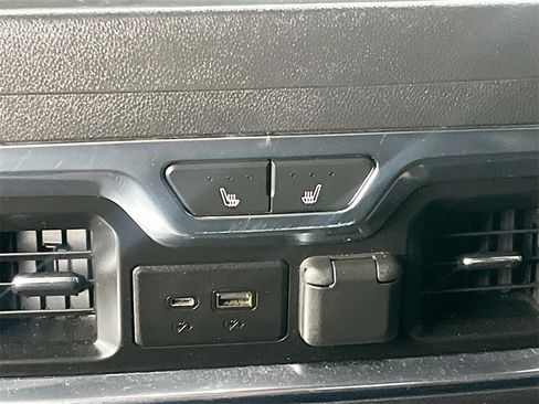 Used 2020 GMC Sierra 1500 AT4 w/ AT4 Premium Package image 26