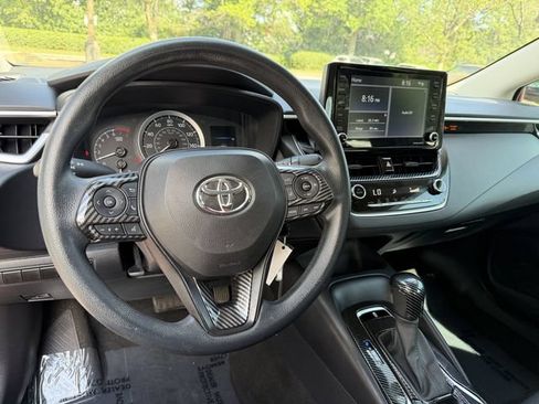Used 2022 Toyota Corolla LE FWD image 13