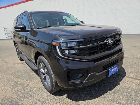 New 2027 Ford Expedition Active RWD image 2