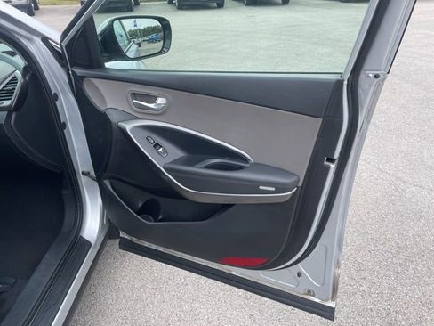 Used 2018 Hyundai Santa Fe Sport image 43