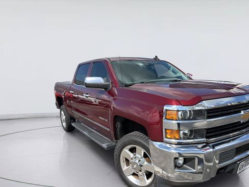 Used 2016 Chevrolet Silverado 2500 LTZ w/ LTZ Plus Package AWD/4WD image 4