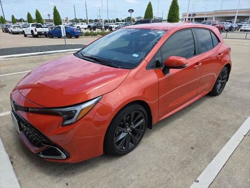 Certified 2025 Toyota Corolla XSE FWD image 1
