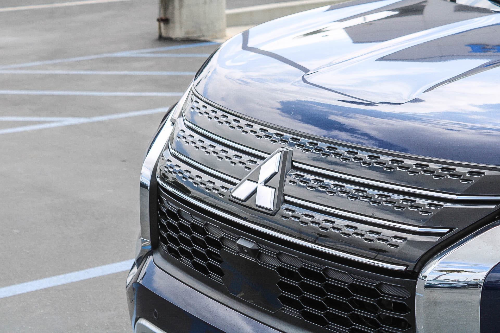 Used 2024 Mitsubishi Outlander SE AWD/4WD image 6