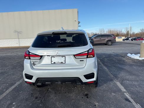 Used 2022 Mitsubishi Outlander Sport SE image 6