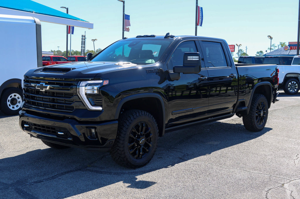 New 2026 Chevrolet Silverado 2500 High Country w/ High Country Premium Package AWD/4WD image 6
