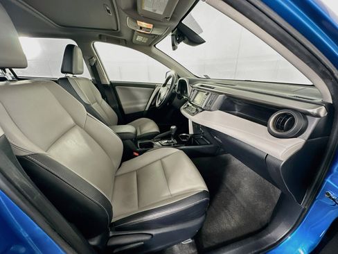 Used 2016 Toyota RAV4 Limited FWD image 32