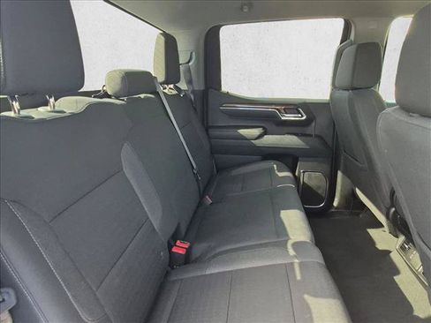 Used 2025 Chevrolet Silverado 1500 LT RWD image 19