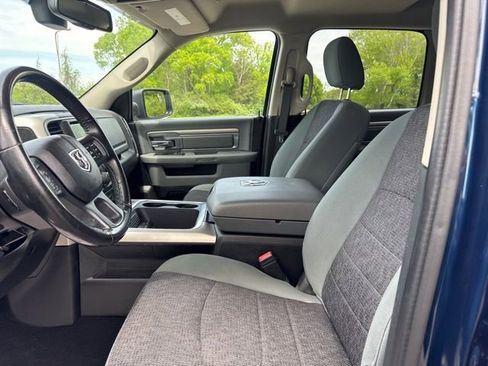 Used 2020 RAM 1500 Classic SLT w/ Luxury Group image 15