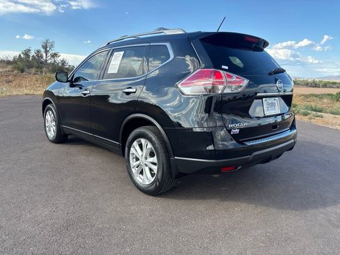 Used 2015 Nissan Rogue SV FWD image 8