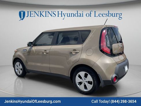 Used 2016 Kia Soul w/ Convenience Package FWD image 9
