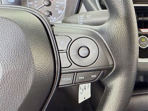 Certified 2025 Toyota Corolla LE image 13
