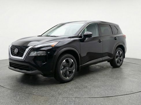 Used 2025 Nissan Rogue SV FWD image 3