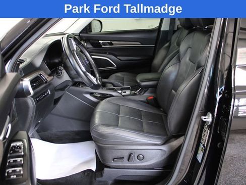 Used 2021 Kia Telluride EX w/ EX Premium Package image 14