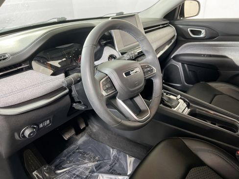 Used 2022 Jeep Compass Latitude AWD/4WD image 9