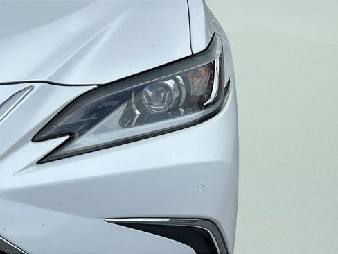 Used 2019 Lexus ES 350 w/ Premium Package FWD image 25