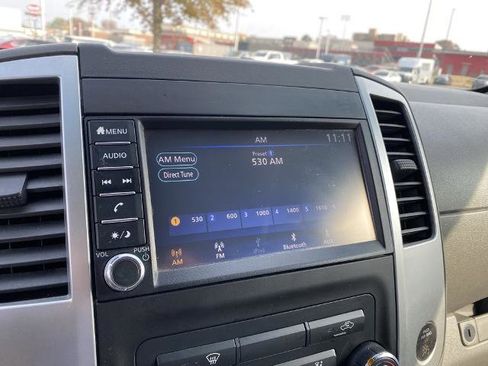 Used 2019 Nissan Frontier SV image 19