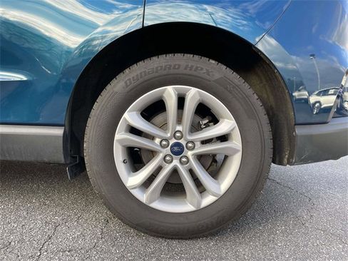 Used 2020 Ford Edge SEL w/ Convenience Package image 9