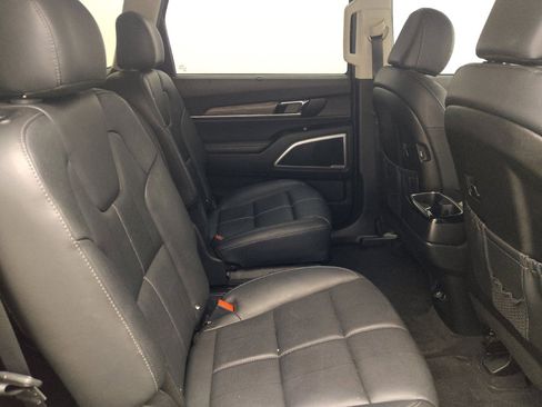 Used 2021 Kia Telluride EX w/ EX Premium Package AWD/4WD image 19