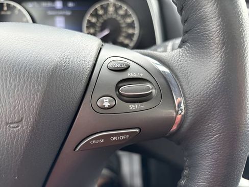 Used 2022 Nissan Murano SV image 8