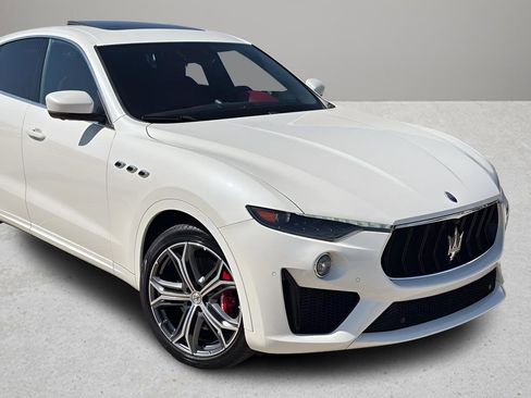 Used 2020 Maserati Levante GTS image 2