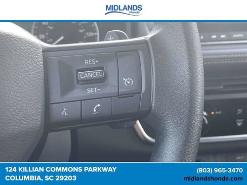 Used 2025 Nissan Rogue S AWD/4WD image 21