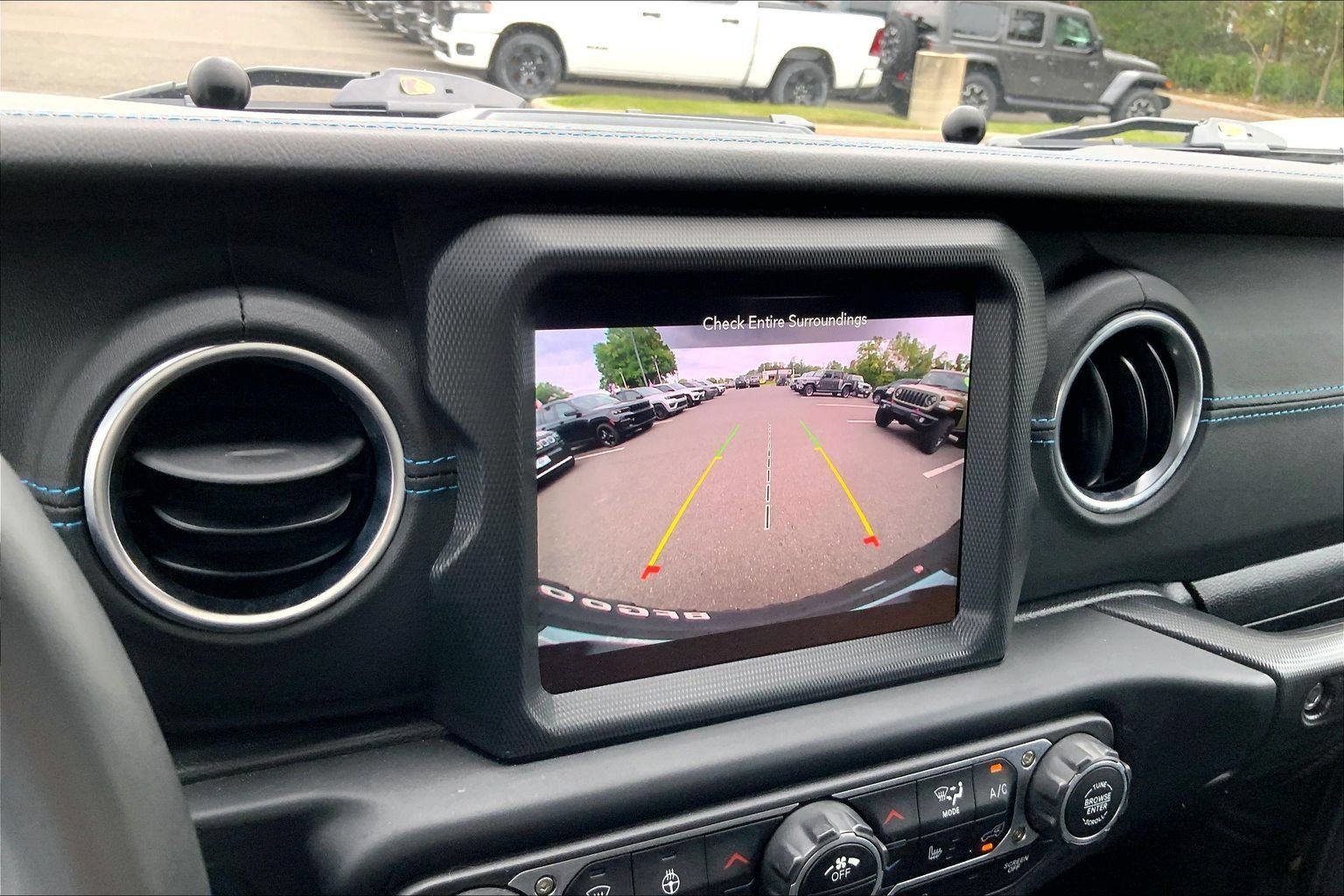 Certified 2023 Jeep Wrangler Unlimited Rubicon 4xe w/ Cold Weather Group AWD/4WD image 25