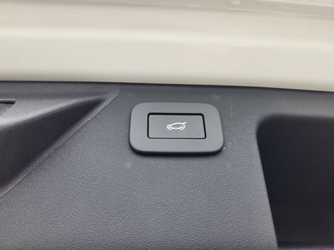New 2026 Land Rover Discovery Sport Landmark AWD/4WD image 14