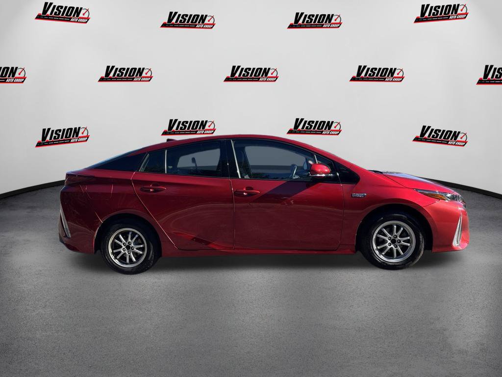 Used 2017 Toyota Prius Prime Plus FWD image 4