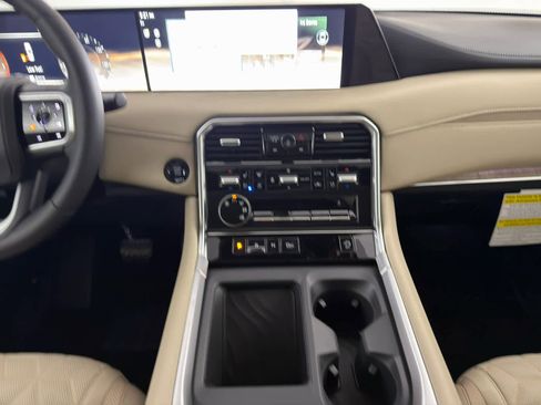 New 2026 Nissan Armada Platinum image 20