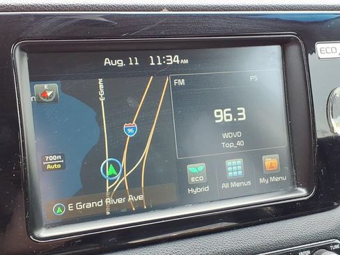 Used 2017 Kia Niro FWD image 17