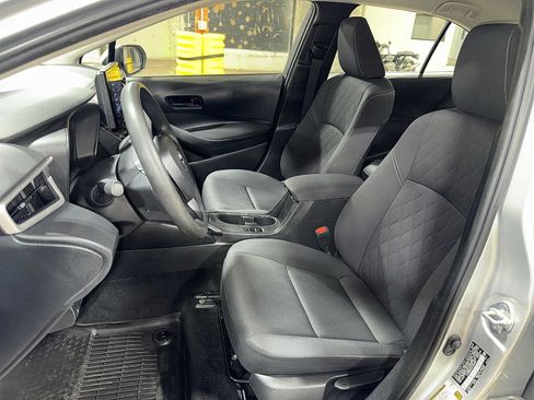 Used 2023 Toyota Corolla LE FWD image 15