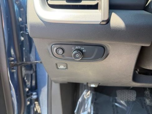 Certified 2024 GMC Terrain SLE w/ Driver Convenience Package FWD image 17