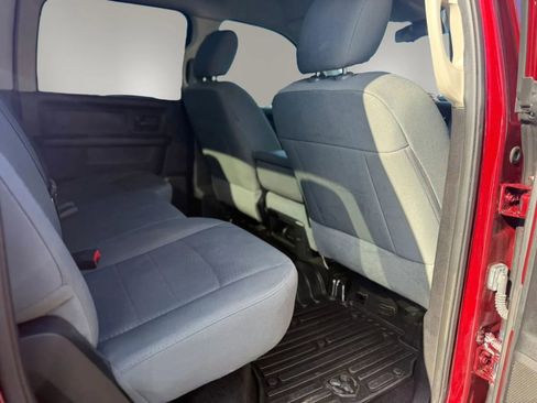 Used 2016 RAM 2500 Tradesman w/ Chrome Appearance Group AWD/4WD image 42