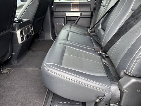 Used 2022 Ford F350 Lariat w/ Black Appearance Package AWD/4WD image 16