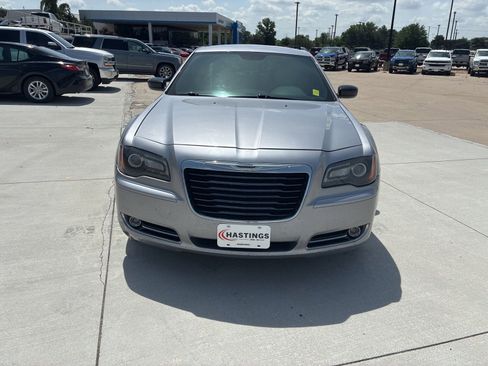 Used 2013 Chrysler 300 S AWD/4WD image 9